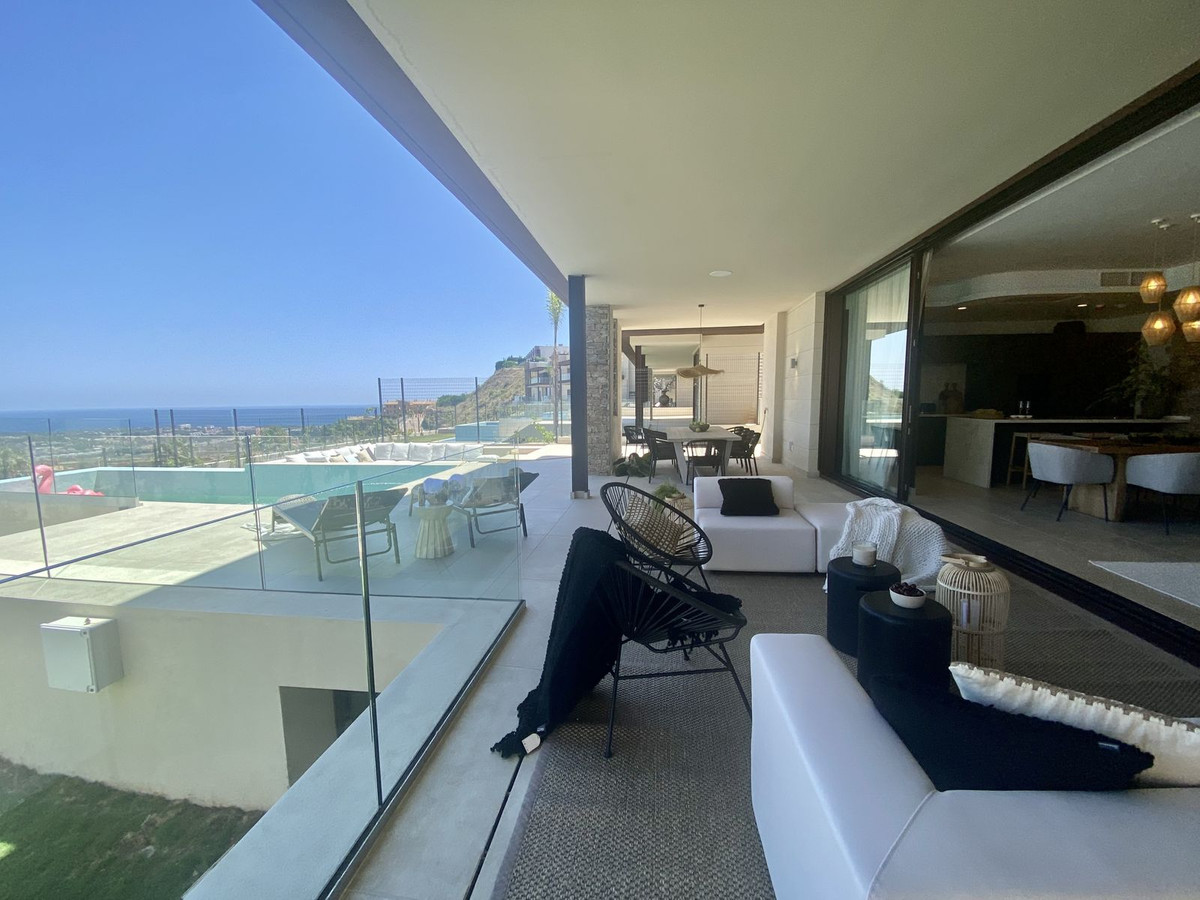 Se vende Villa - Chalet de 5 dormitorios en Costa Del Sol, Málaga, España