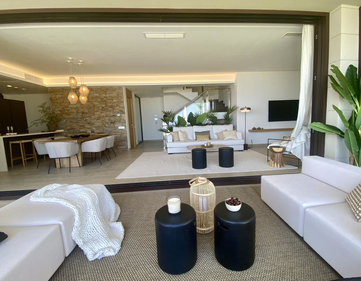 Se vende Villa - Chalet de 5 dormitorios en Costa Del Sol, Málaga, España