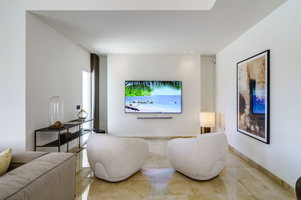 Se vende Villa - Chalet de 6 dormitorios en Costa Del Sol, Málaga, España