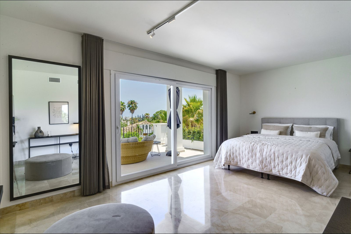 Se vende Villa - Chalet de 6 dormitorios en Costa Del Sol, Málaga, España