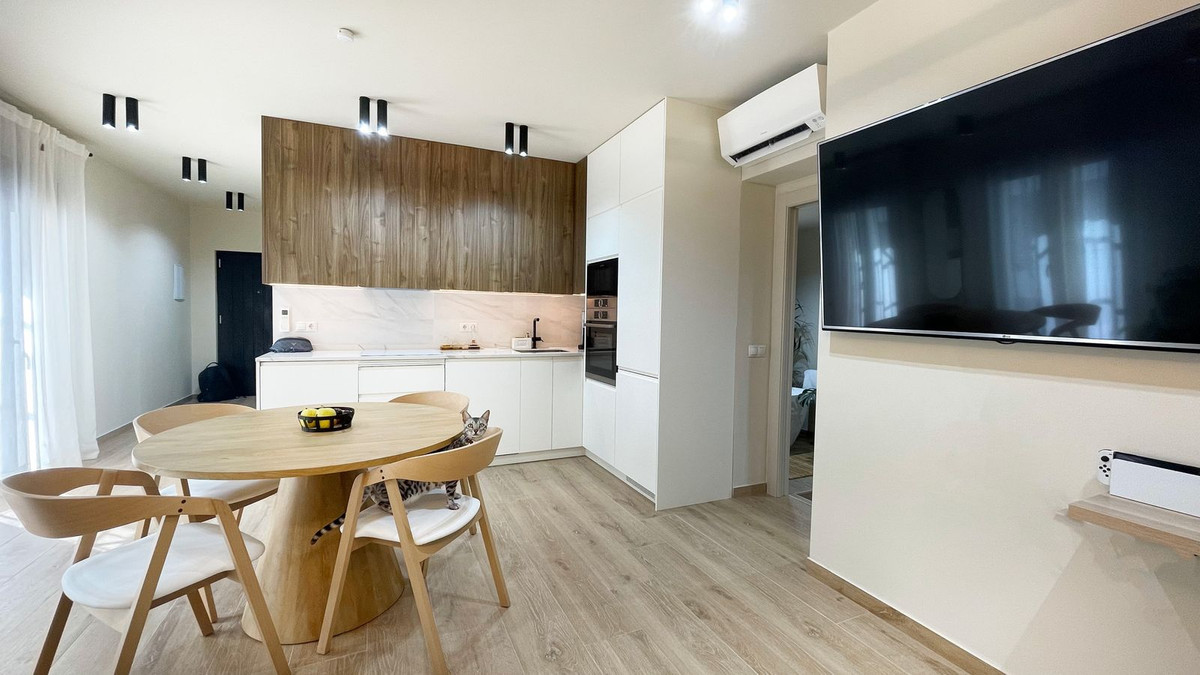 Se vende Apartamento Planta Media de 2 dormitorios en Costa Del Sol, Málaga, España