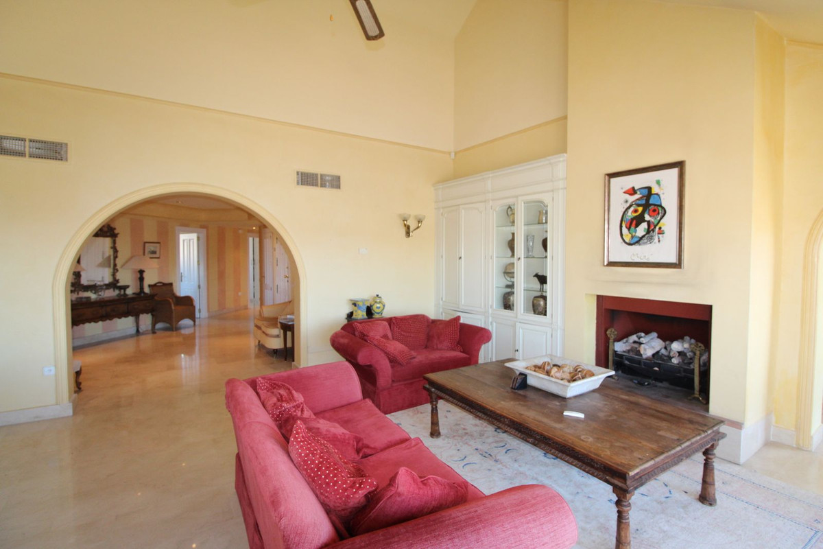 Se vende Ático de 4 dormitorios en Costa Del Sol, Cadiz, España