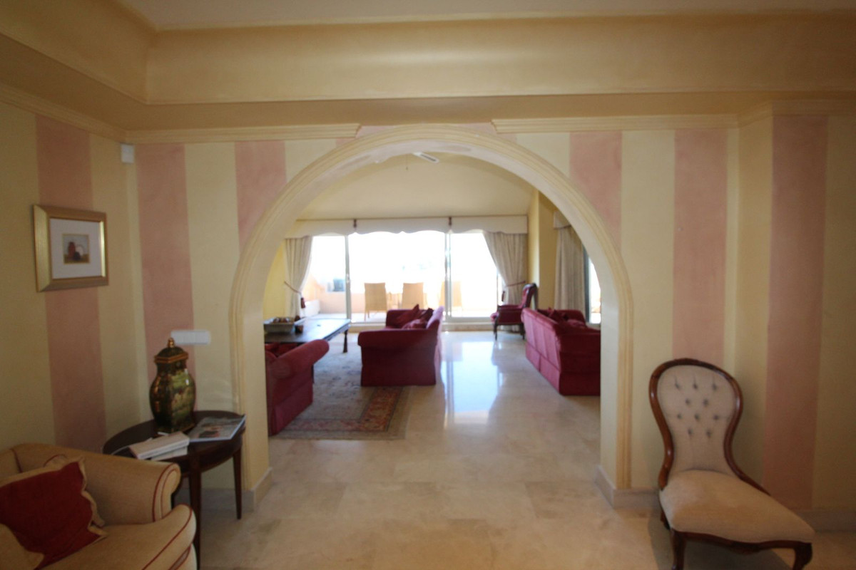 Se vende Ático de 4 dormitorios en Costa Del Sol, Cadiz, España
