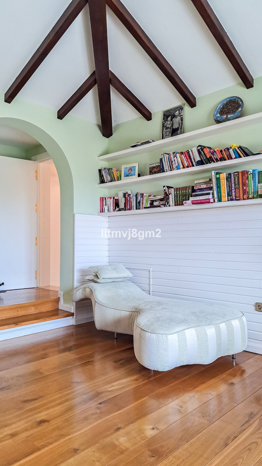5 Bed Townhouse for sale in Benahavís Costa Del Sol, Málaga, Spain