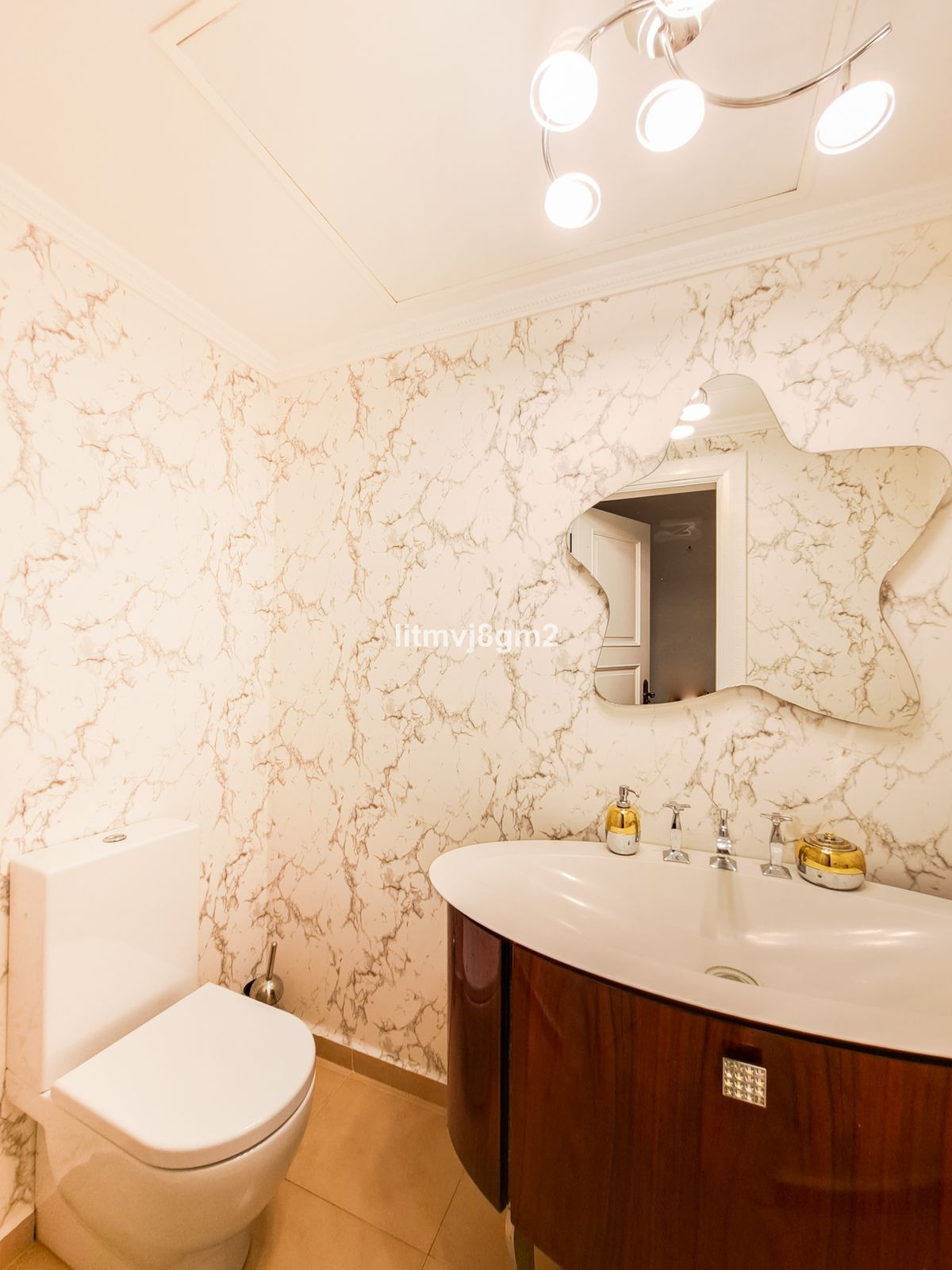 5 Bed Townhouse for sale in Benahavís Costa Del Sol, Málaga, Spain