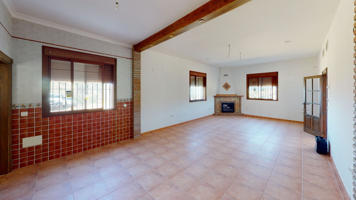 4 Bed Townhouse for sale in Colmenar Costa Del Sol East, Málaga, Spain