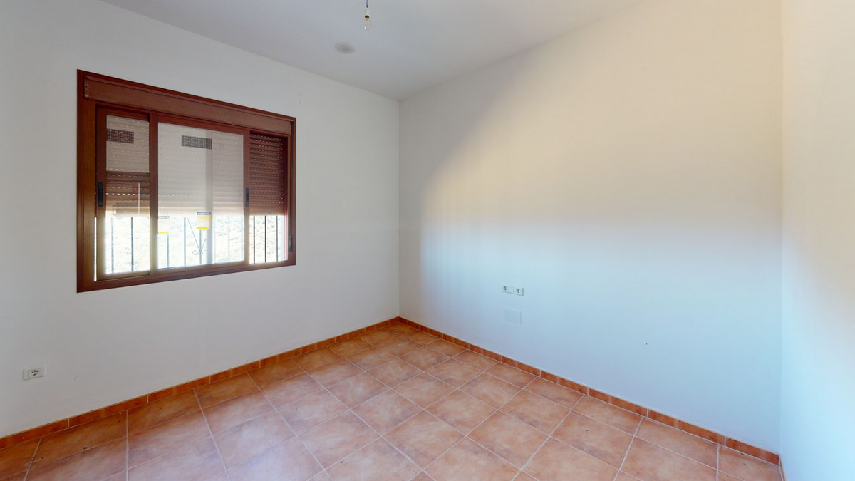 4 Bed Townhouse for sale in Colmenar Costa Del Sol East, Málaga, Spain