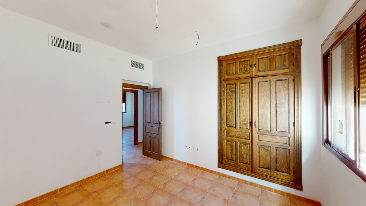 4 Bed Townhouse for sale in Colmenar Costa Del Sol East, Málaga, Spain
