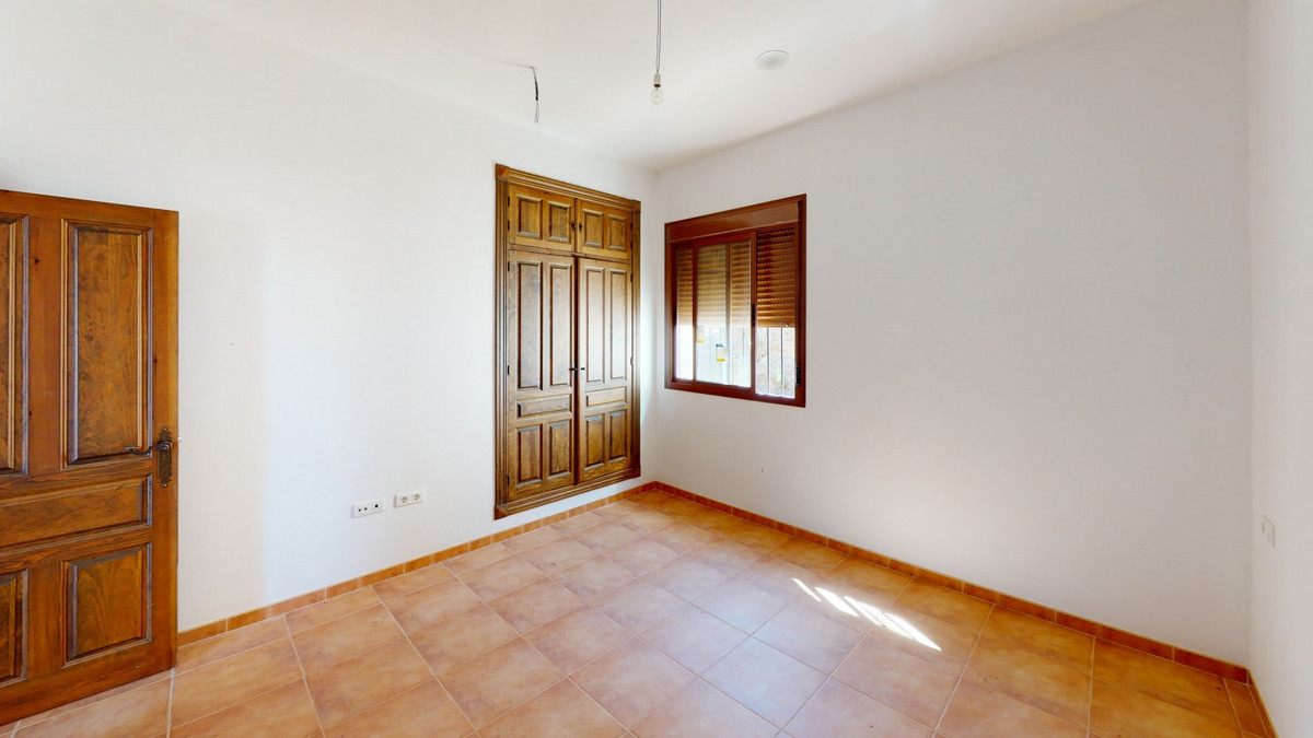 4 Bed Townhouse for sale in Colmenar Costa Del Sol East, Málaga, Spain