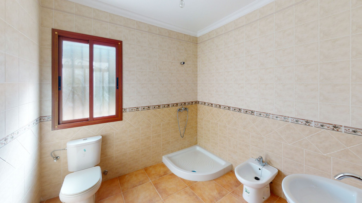 4 Bed Townhouse for sale in Colmenar Costa Del Sol East, Málaga, Spain