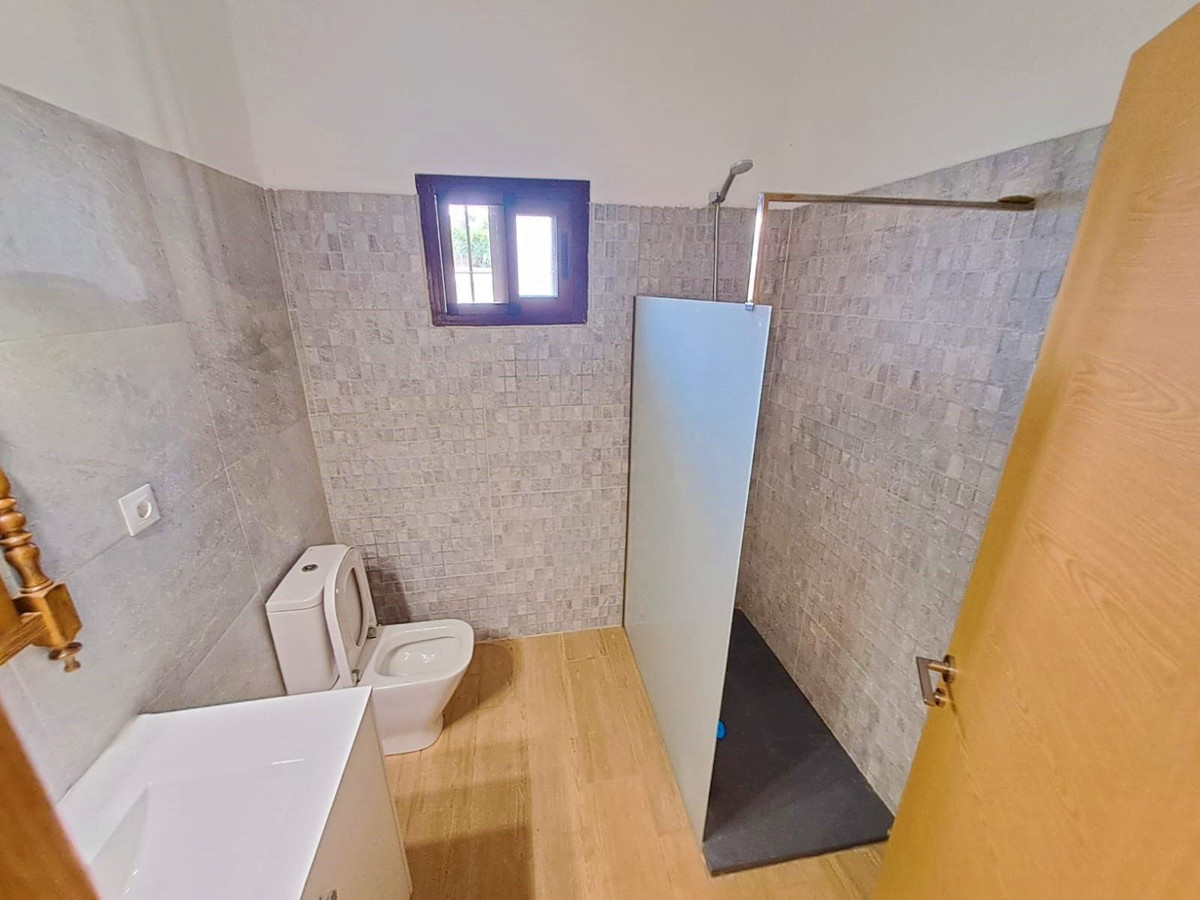 1 Bed Townhouse for sale in Las Lagunas Costa Del Sol, Málaga, Spain