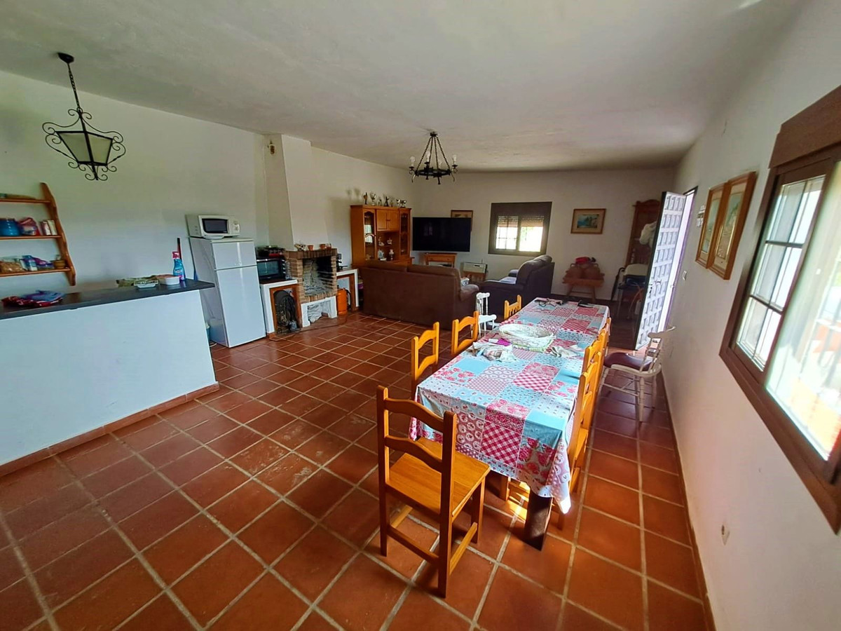 1 Bed Townhouse for sale in Las Lagunas Costa Del Sol, Málaga, Spain