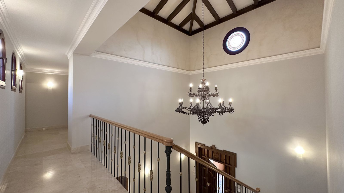 5 Bed Townhouse for sale in The Golden Mile Costa Del Sol, Málaga, Spain