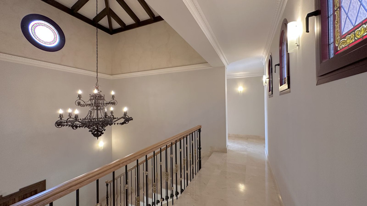 5 Bed Townhouse for sale in The Golden Mile Costa Del Sol, Málaga, Spain