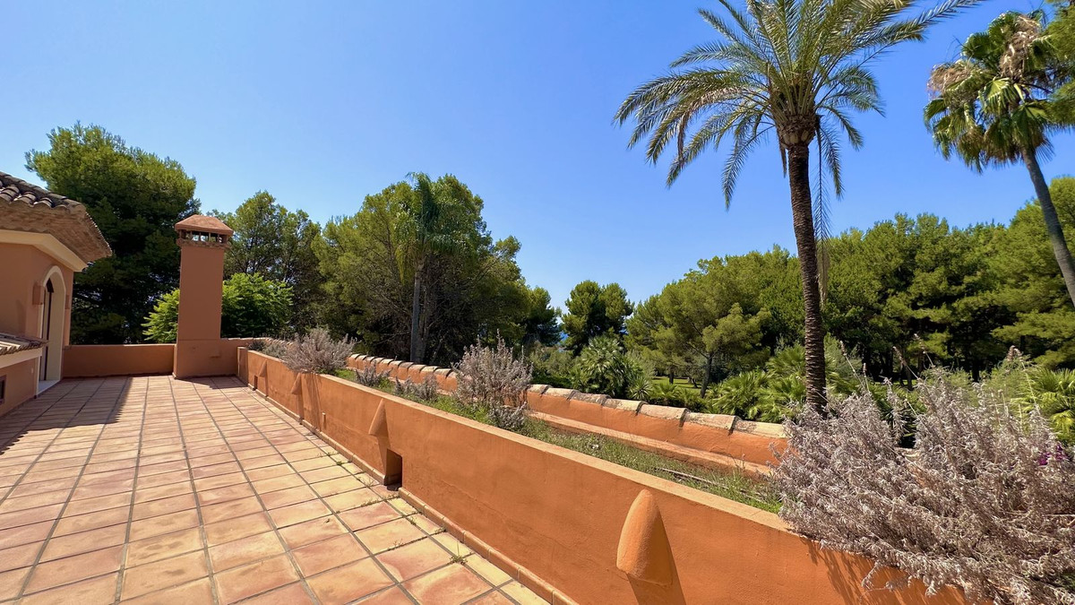 5 Bed Townhouse for sale in The Golden Mile Costa Del Sol, Málaga, Spain