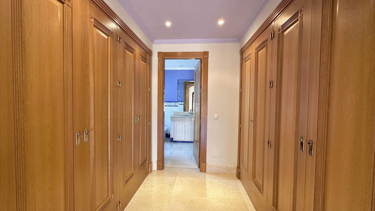 5 Bed Townhouse for sale in The Golden Mile Costa Del Sol, Málaga, Spain