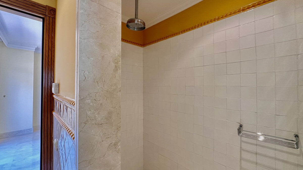 5 Bed Townhouse for sale in The Golden Mile Costa Del Sol, Málaga, Spain