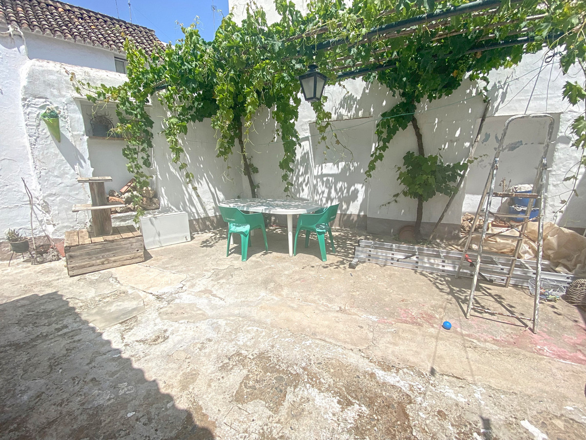 3 Bed Townhouse for sale in Estepona Costa Del Sol, Málaga, Spain