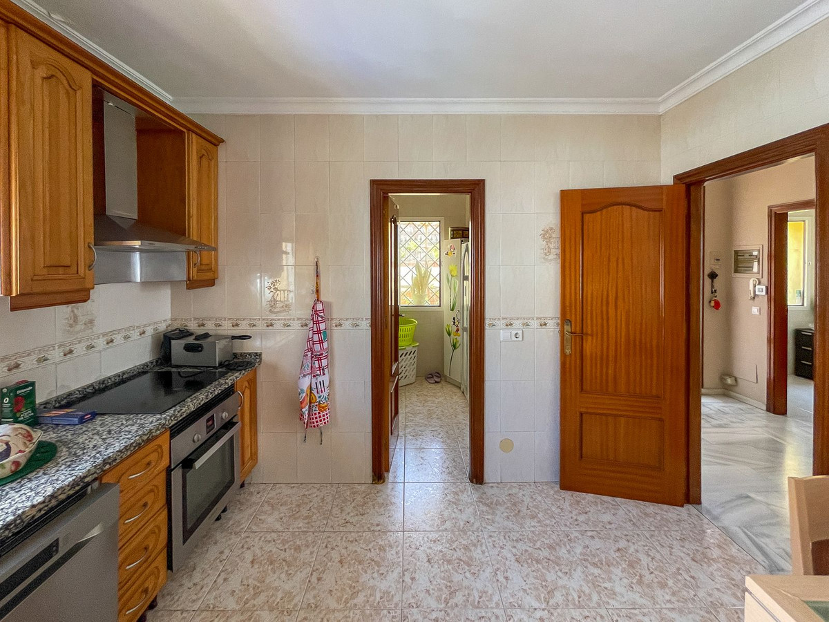 4 Bed Townhouse for sale in El Coto Costa Del Sol, Málaga, Spain