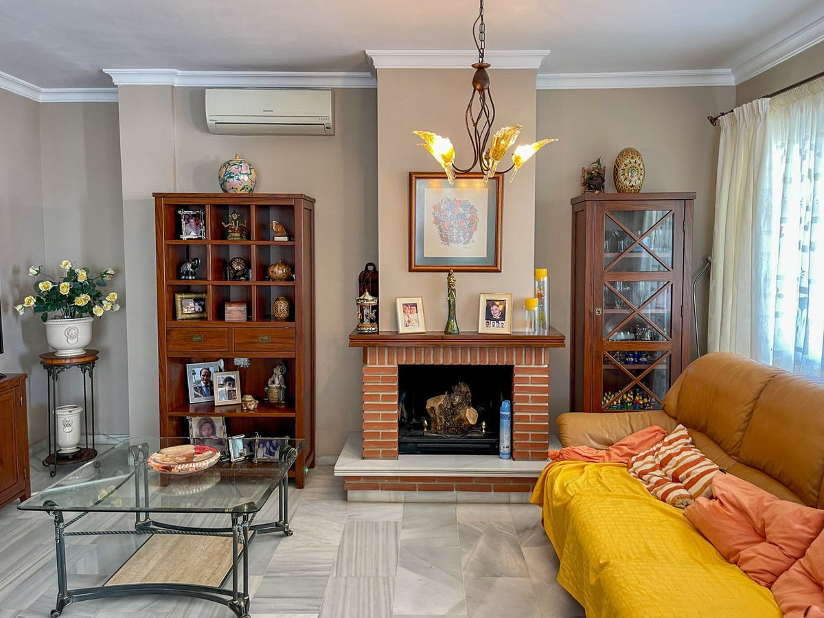 4 Bed Townhouse for sale in El Coto Costa Del Sol, Málaga, Spain