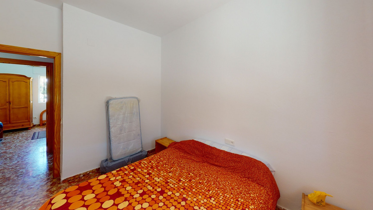 18 Bed Townhouse for sale in Comares Costa Del Sol East, Málaga, Spain