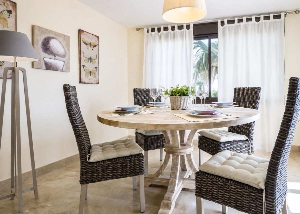 Se vende Pareada de 3 dormitorios en Costa Del Sol, Cadiz, España
