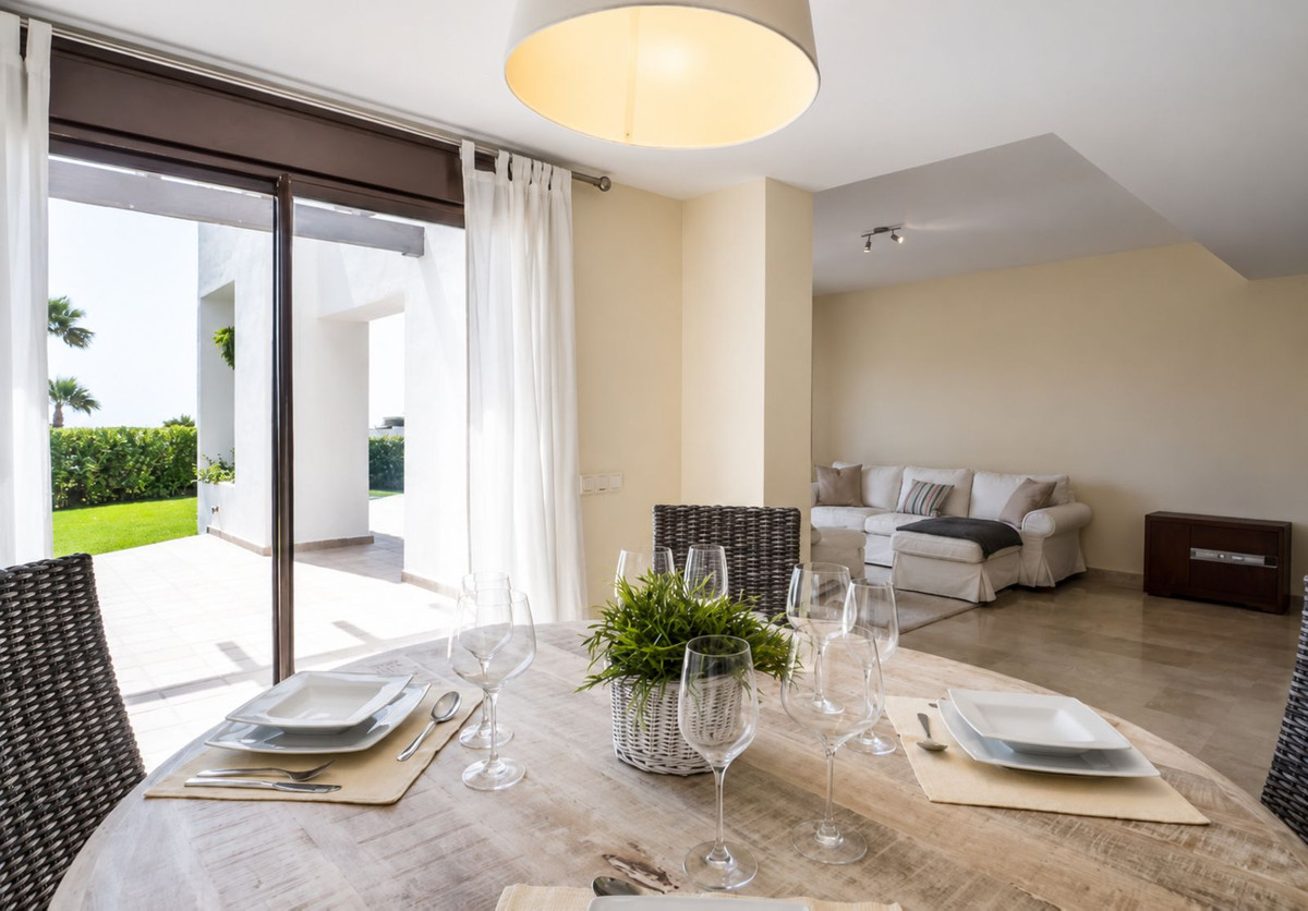 Se vende Pareada de 3 dormitorios en Costa Del Sol, Cadiz, España