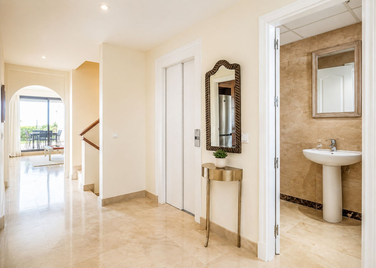 Se vende Pareada de 3 dormitorios en Costa Del Sol, Cadiz, España