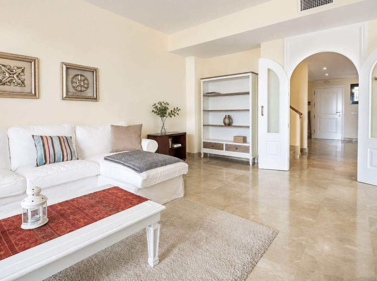 Se vende Pareada de 3 dormitorios en Costa Del Sol, Cadiz, España