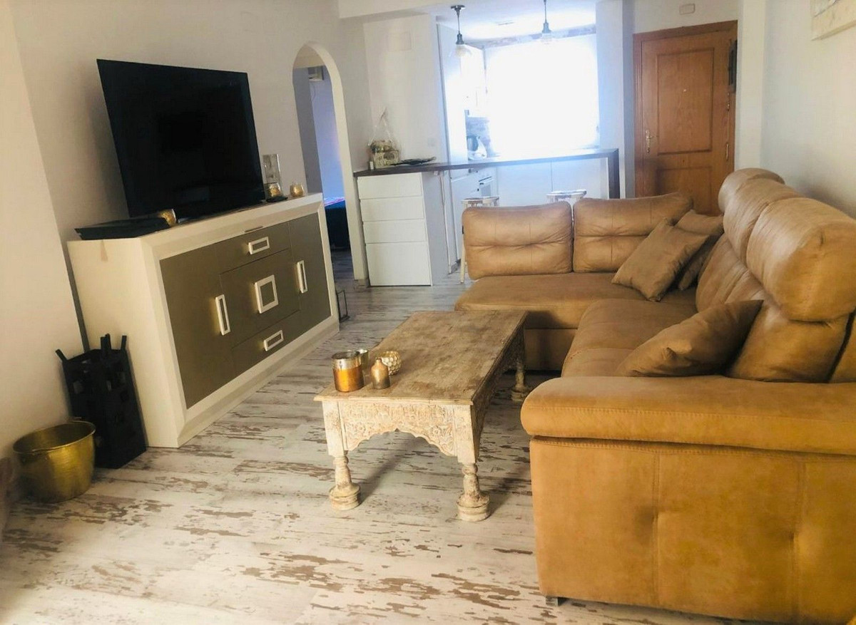 2 Bed Apartment for sale in Calahonda Costa Del Sol, Málaga, Spain