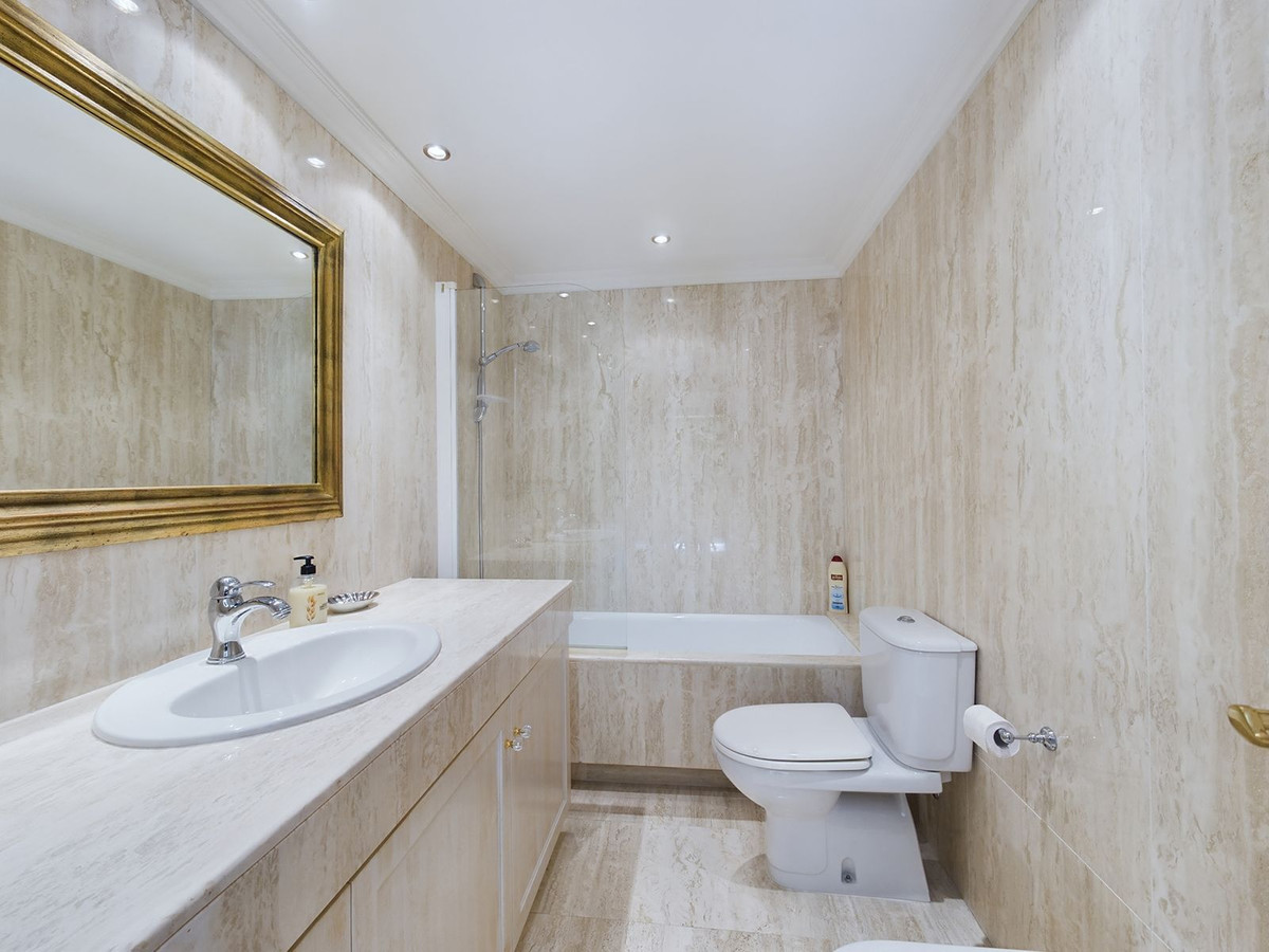 4 Bed Townhouse for sale in Nueva Andalucía Costa Del Sol, Málaga, Spain
