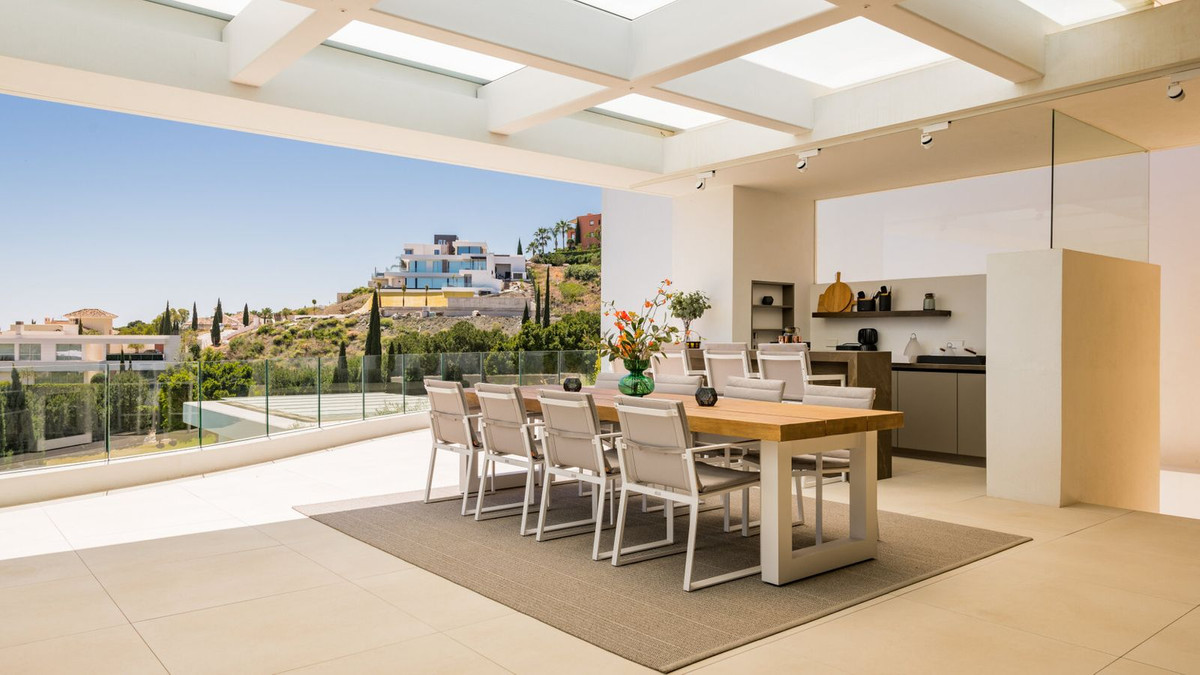 Se vende Villa - Chalet de 5 dormitorios en Costa Del Sol, Málaga, España