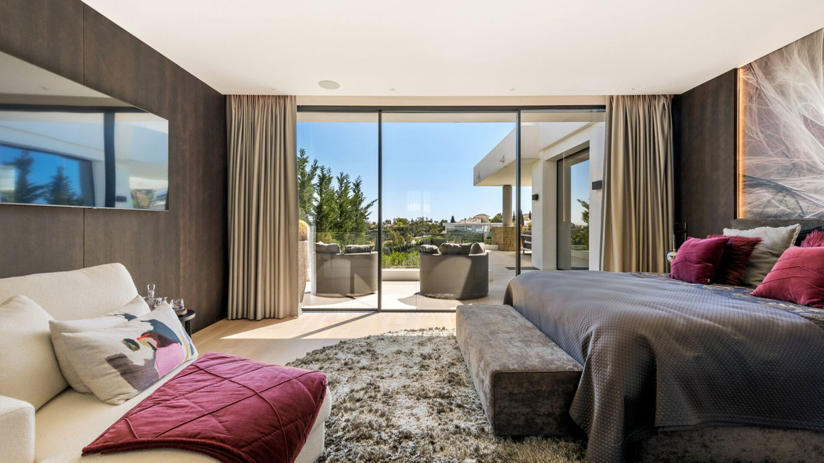 Se vende Villa - Chalet de 5 dormitorios en Costa Del Sol, Málaga, España