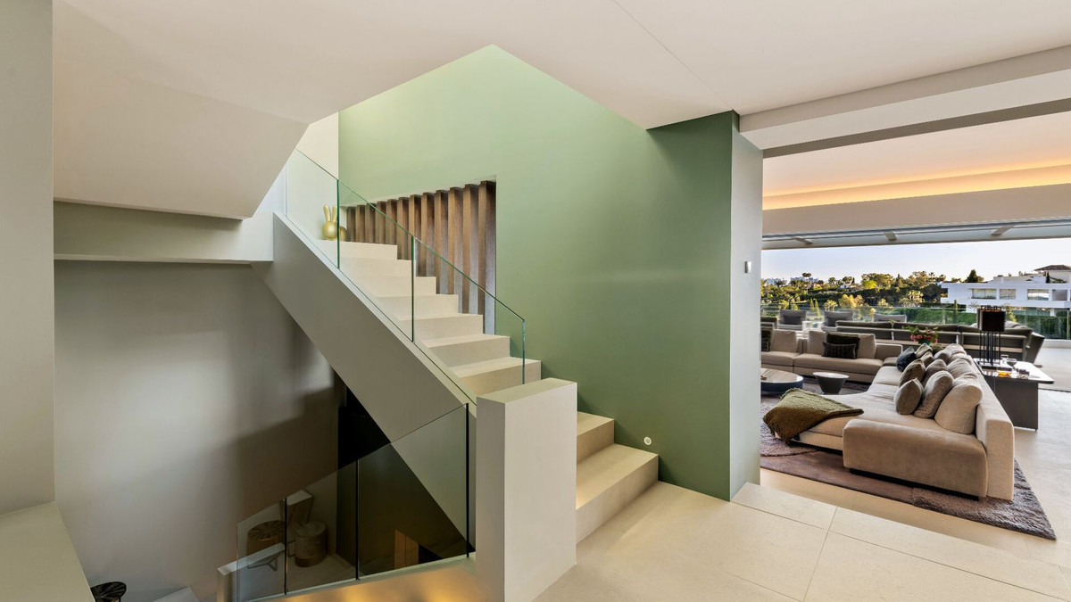 Se vende Villa - Chalet de 5 dormitorios en Costa Del Sol, Málaga, España