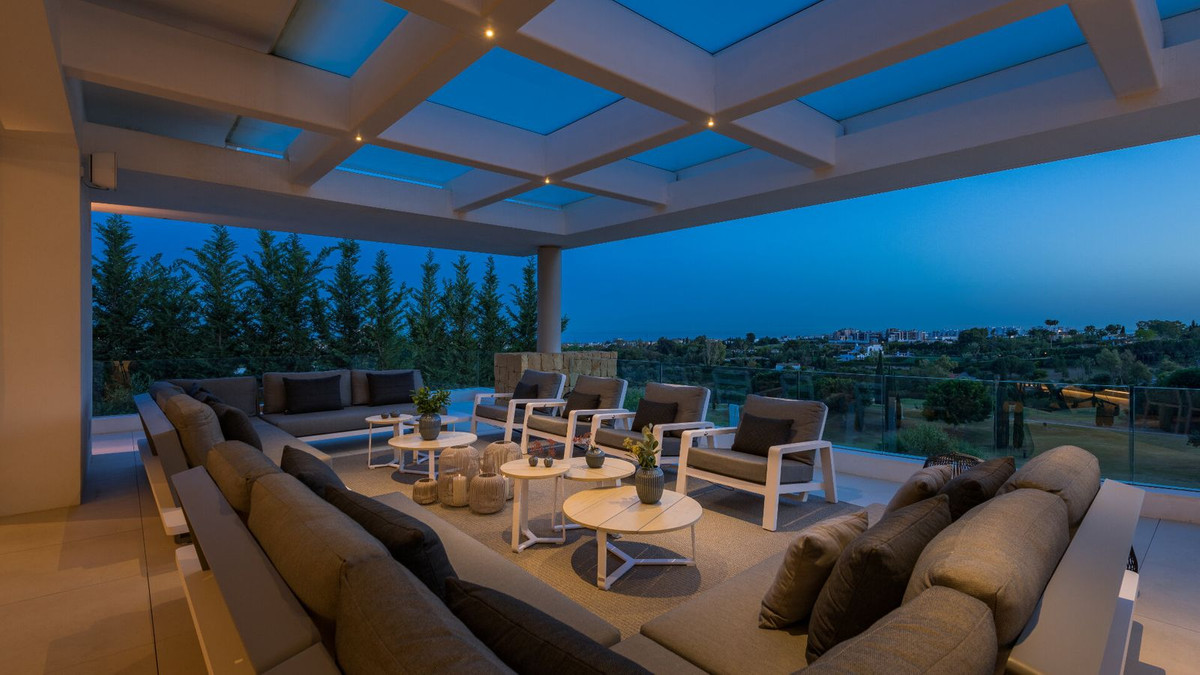 Se vende Villa - Chalet de 5 dormitorios en Costa Del Sol, Málaga, España
