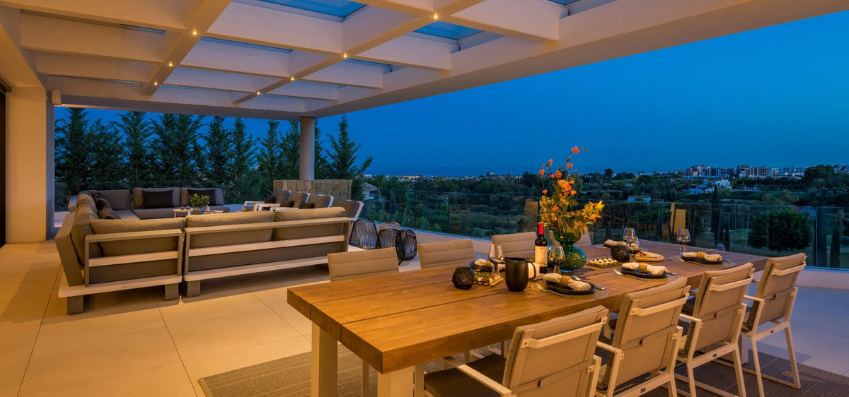 Se vende Villa - Chalet de 5 dormitorios en Costa Del Sol, Málaga, España