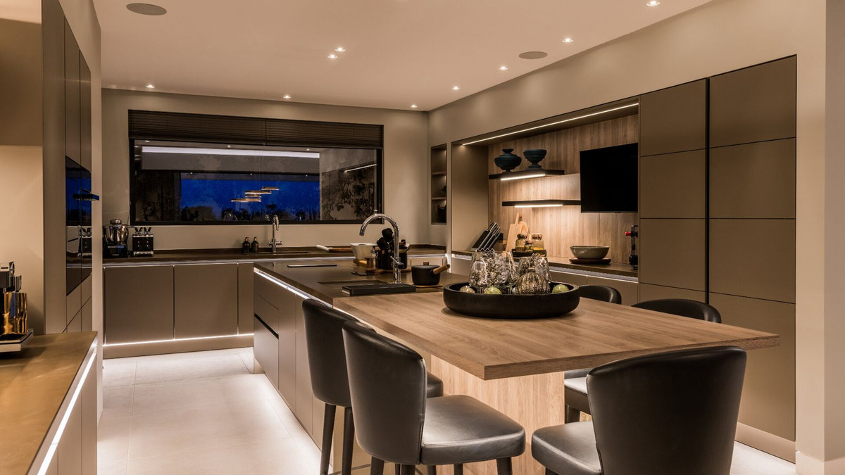 Se vende Villa - Chalet de 5 dormitorios en Costa Del Sol, Málaga, España
