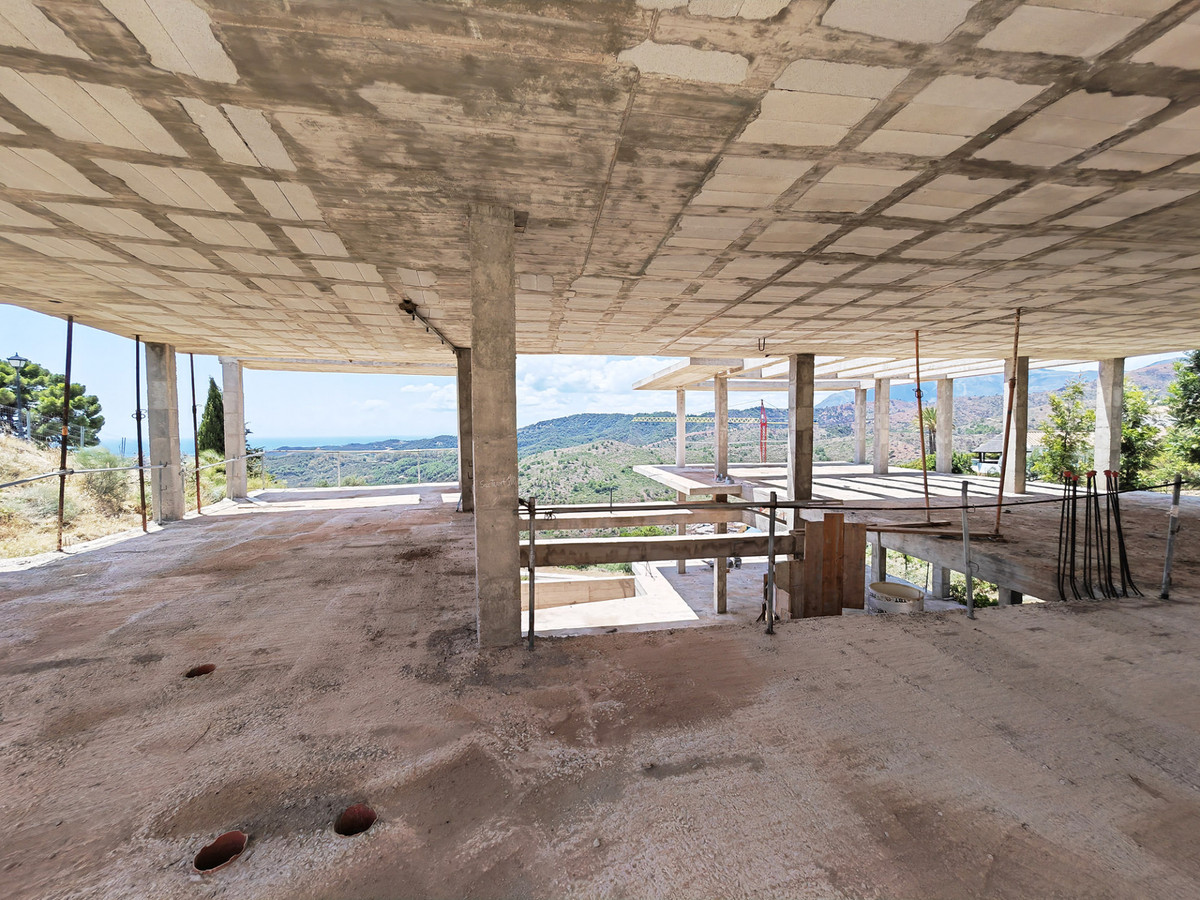 Plots for sale in Benahavís Costa Del Sol, Málaga, Spain