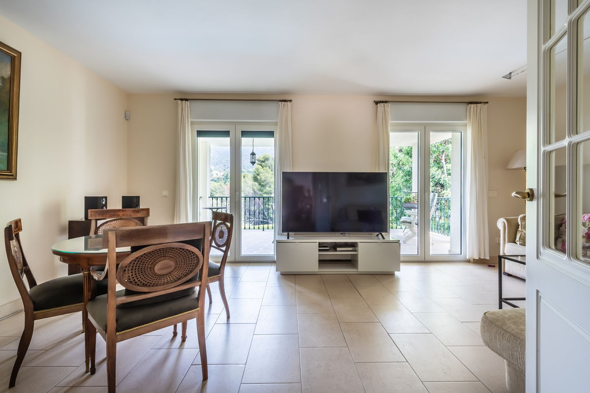 6 Bed Townhouse for sale in Marbella Costa Del Sol, Málaga, Spain