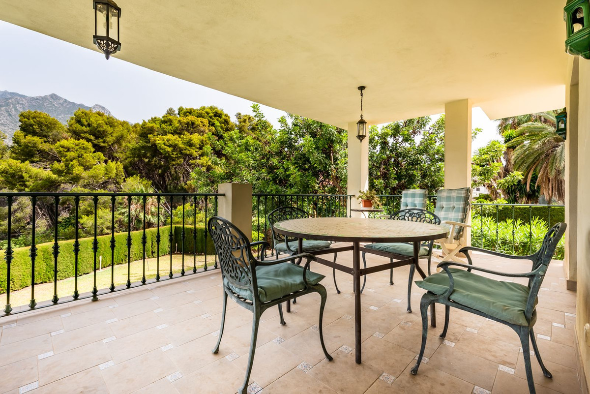 6 Bed Townhouse for sale in Marbella Costa Del Sol, Málaga, Spain
