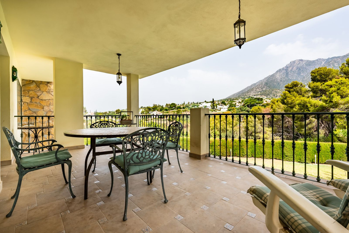 6 Bed Townhouse for sale in Marbella Costa Del Sol, Málaga, Spain