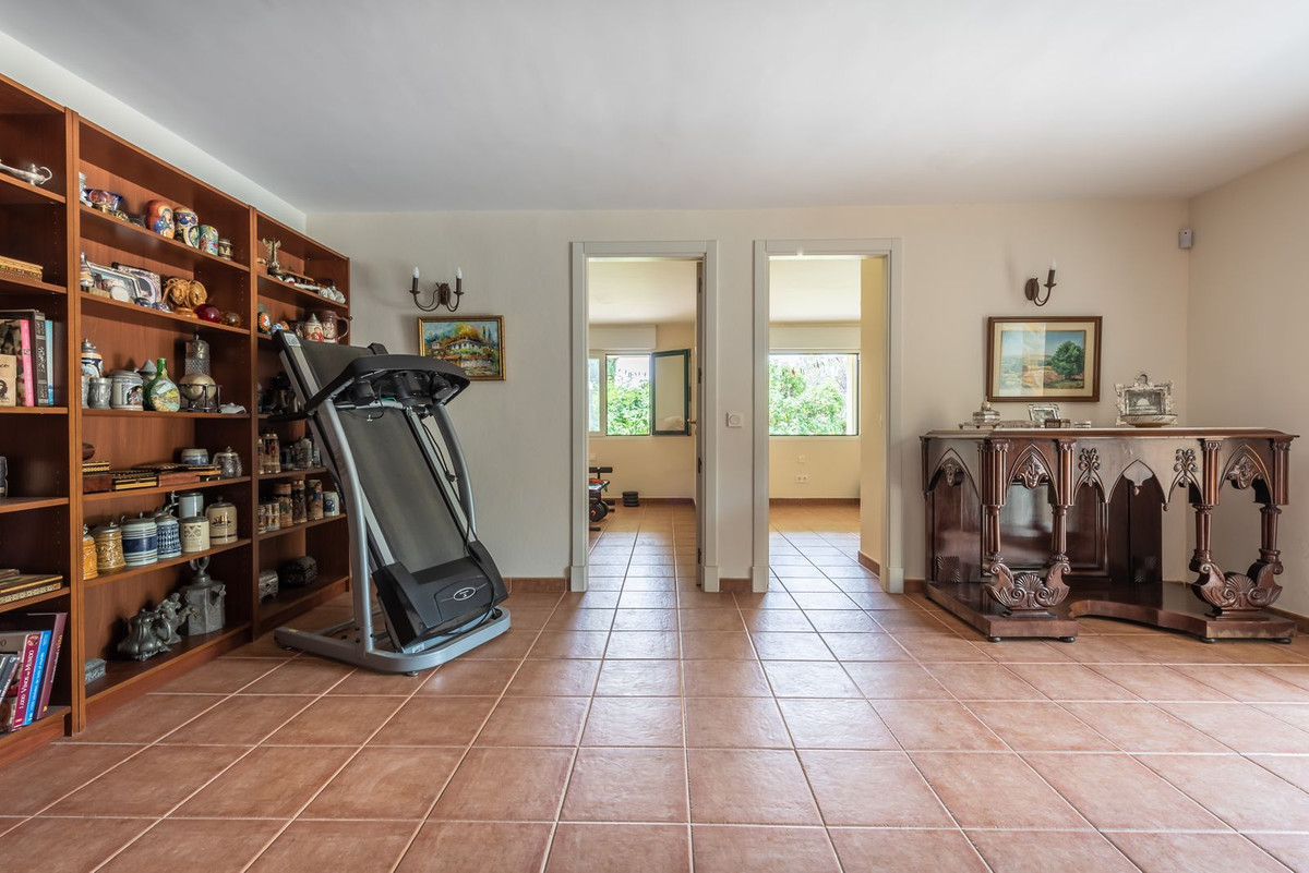 6 Bed Townhouse for sale in Marbella Costa Del Sol, Málaga, Spain