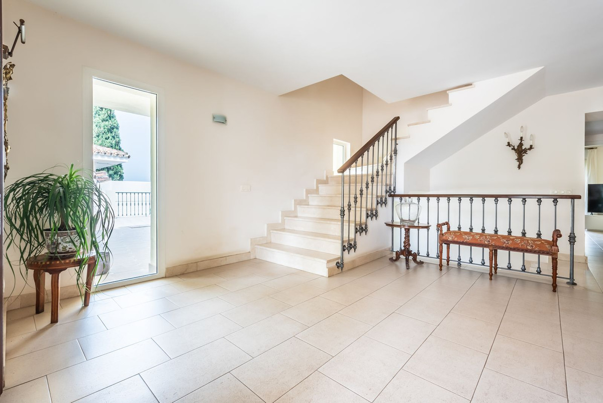 6 Bed Townhouse for sale in Marbella Costa Del Sol, Málaga, Spain