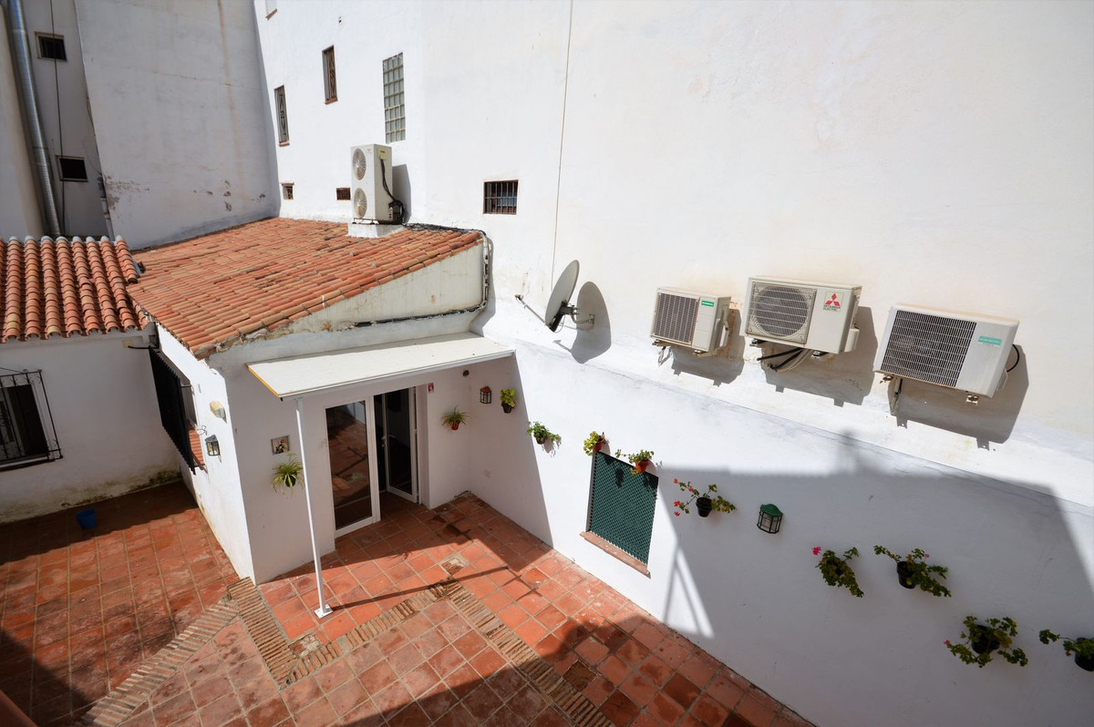 4 Bed Townhouse for sale in Marbella Costa Del Sol, Málaga, Spain