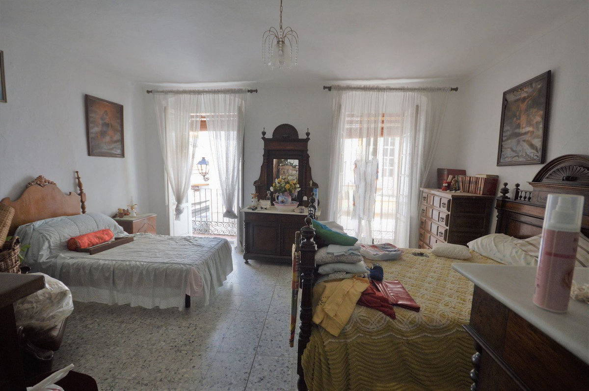 4 Bed Townhouse for sale in Marbella Costa Del Sol, Málaga, Spain