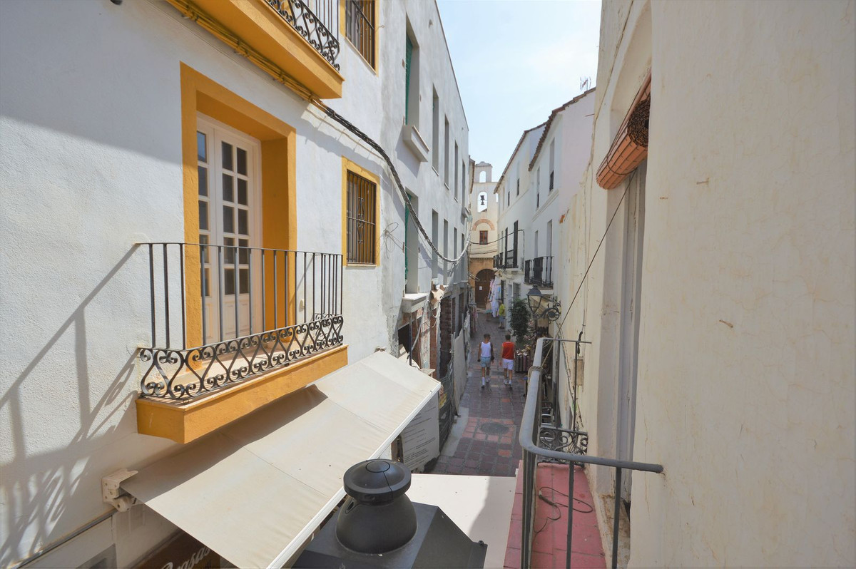 4 Bed Townhouse for sale in Marbella Costa Del Sol, Málaga, Spain