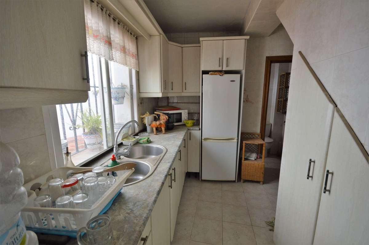 4 Bed Townhouse for sale in Marbella Costa Del Sol, Málaga, Spain