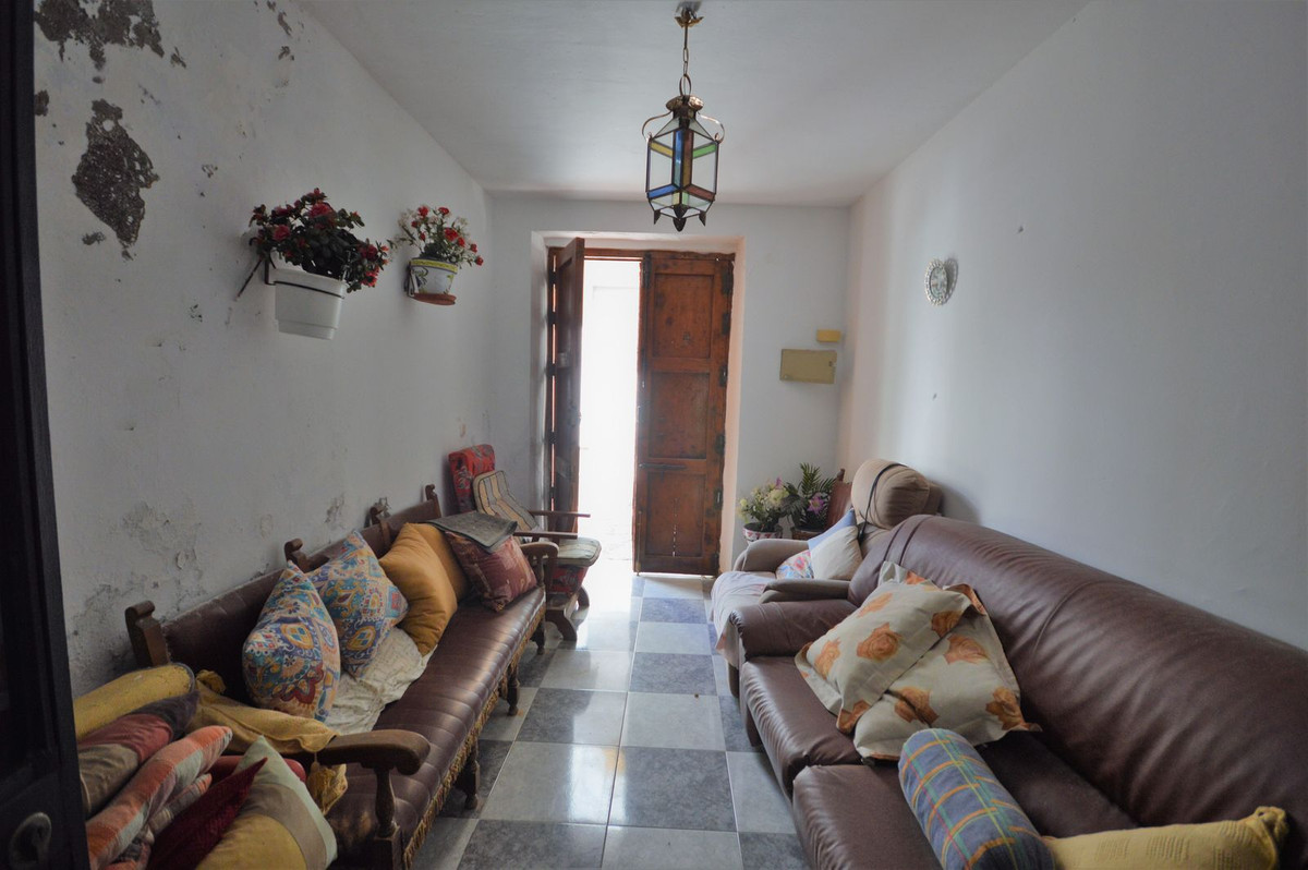 4 Bed Townhouse for sale in Marbella Costa Del Sol, Málaga, Spain