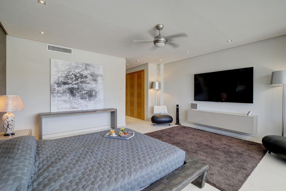 Se vende Villa - Chalet de 5 dormitorios en Costa Del Sol, Málaga, España