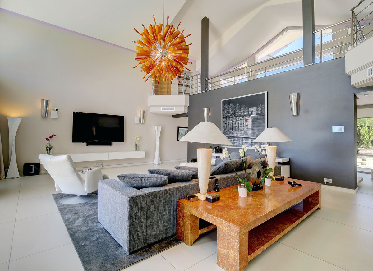 Se vende Villa - Chalet de 5 dormitorios en Costa Del Sol, Málaga, España